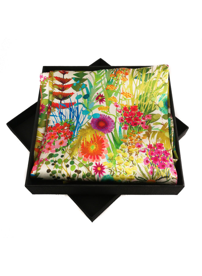 Spring Tresco  Satin and Silk Scarf  with magnetic clasp Boxed 89