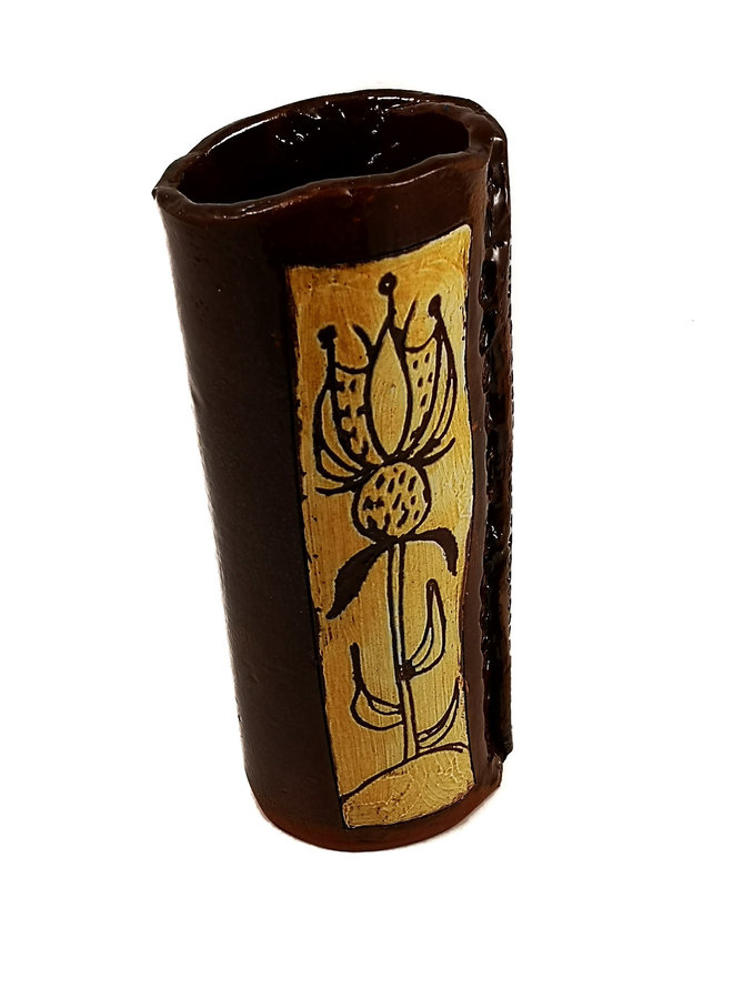 Hare with tall flower slipware pod vase  011