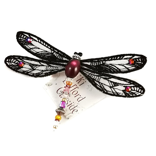 Vikki Lafford Garside Dragonfly juwelen broche zwart en crème 088 Vikki Lafford Garside Dragonfly juwelen broche zwart en crème 088