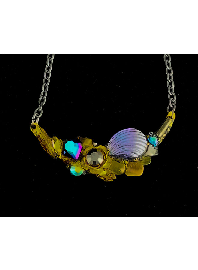 Necklace with Irridescent Shell 221