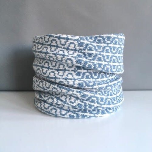 Olive Pearson Designs Merino Lamswol PHI Cowl Petrol & White 003 Olive Pearson Designs Merino Lamswol PHI Cowl Petrol & White 003