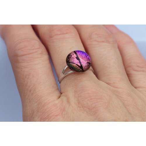 Mere Glass Pink & Purple Dichroic Glass and Silver adjustable ring 27 Mere Glass Pink & Purple Dichroic Glass and Silver adjustable ring 27