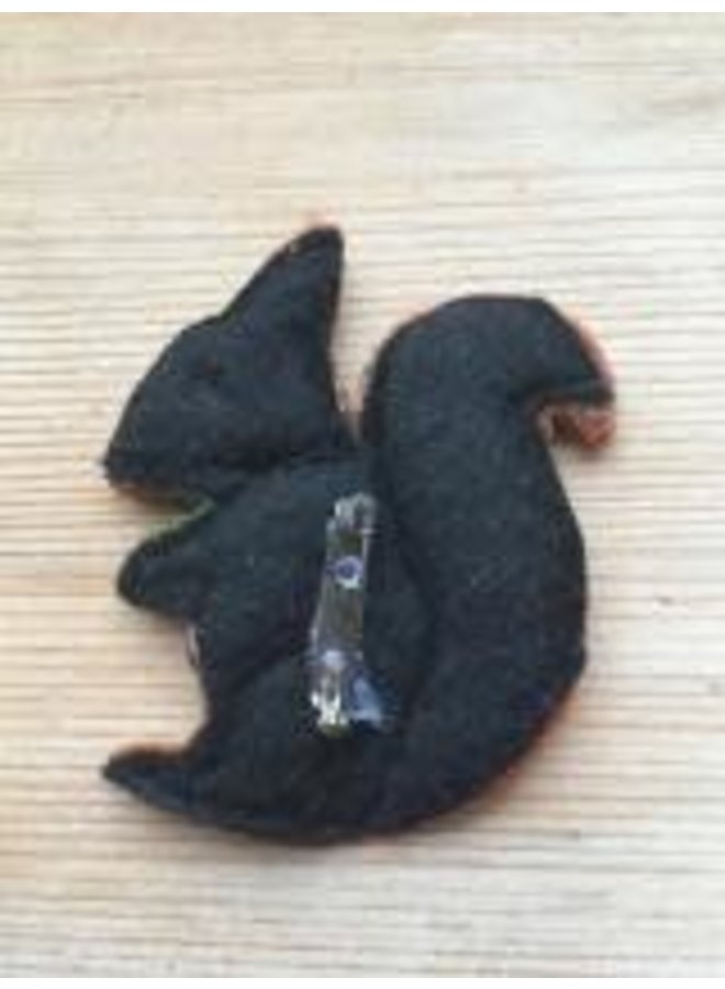 Red Squirel Creature Felt Brooch 09