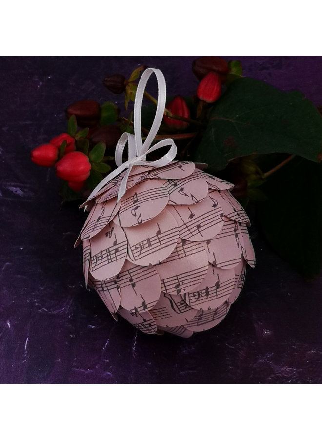 Musical pink paper bauble 39