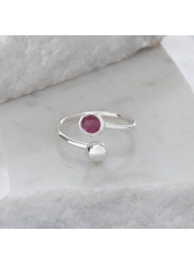 Verstellbarer Ring aus Rubin/Rhodolith und Silber 86