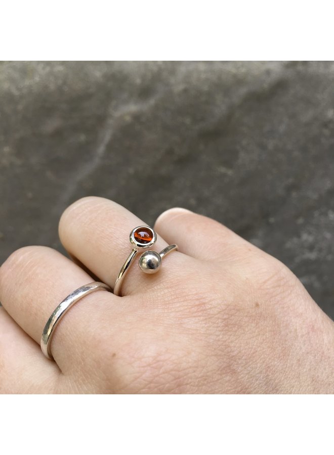 Anillo Ajustable Granate y Plata 89