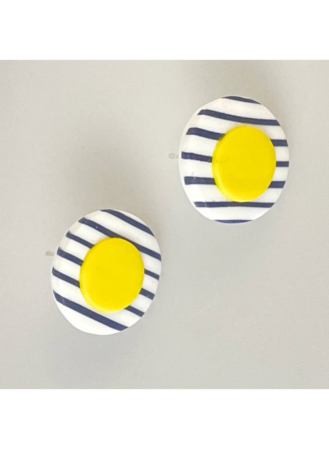 Diseño de rayas bretonas y lunares amarillos - Pendiente de botón mediano 09