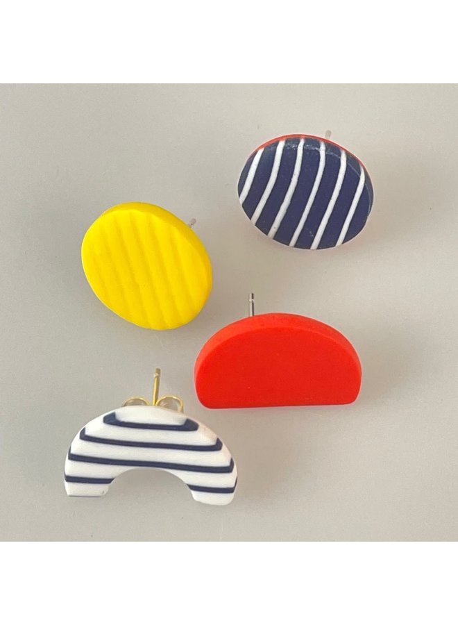 Breton Mix and Match Design - Juego de pendientes pequeños Stud 11