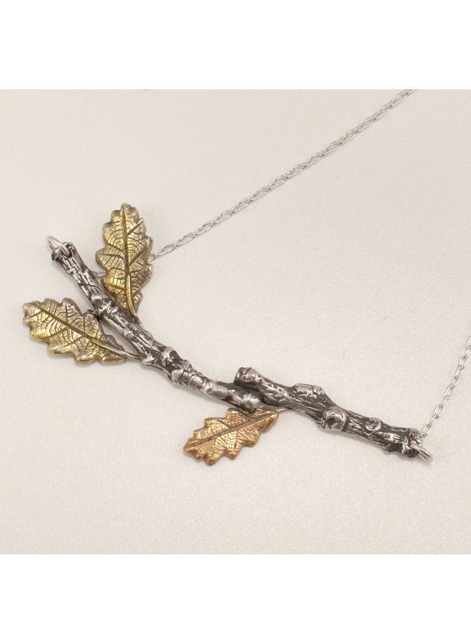 Feuille de chêne et branche Woodland Collier 50