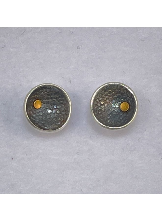 Круглые вогнутые серьги-гвоздики из окисленного серебра и 18-каратного золота 25