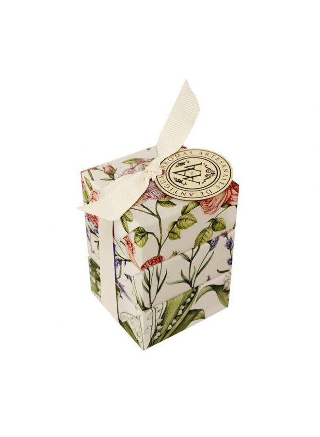 Ensemble de mini savons floraux assortis