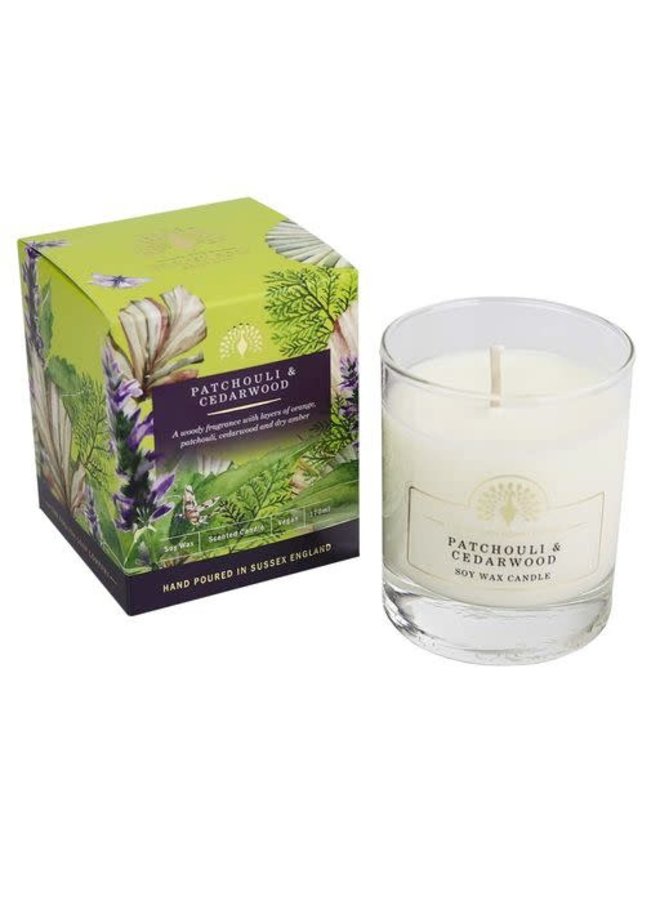 Sojavaxljus från patchouli och cederträ