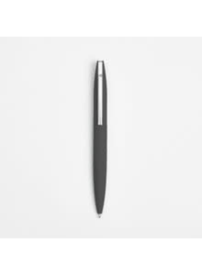 Черная шариковая ручка Twist Action 070