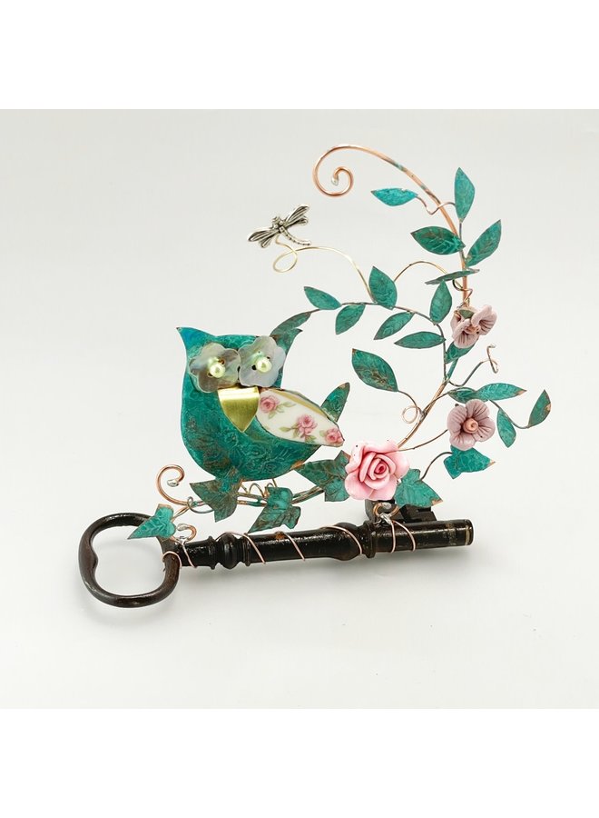 Owl on key with Dragonfly on a Key 052