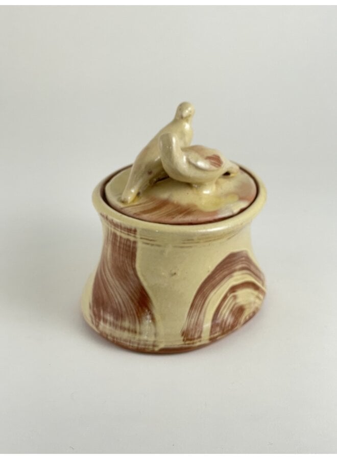 Lidded Box with Lovebirds 16