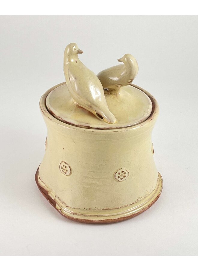 Lidded Box with Lovebirds and rondels 15