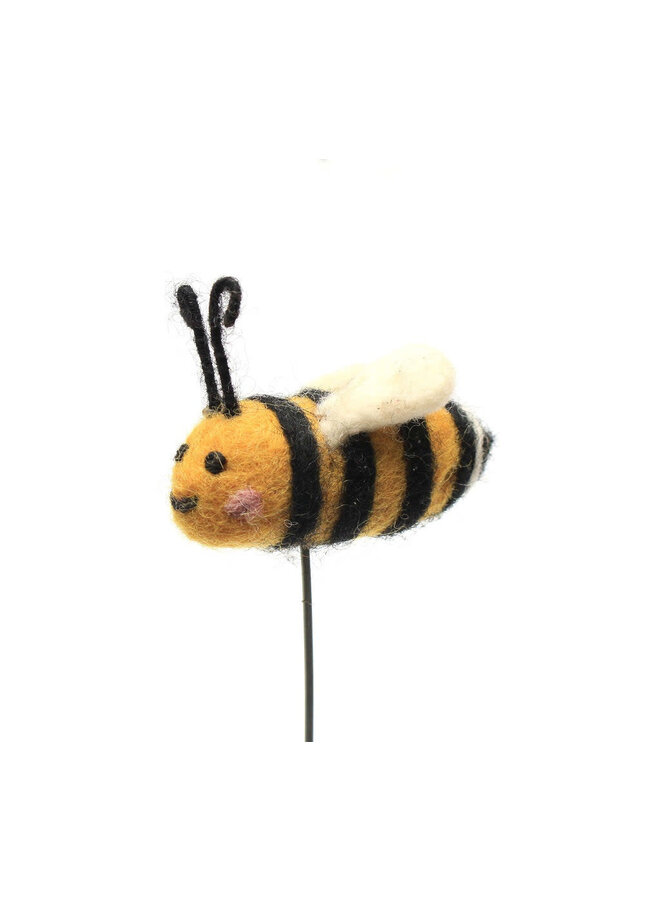 Bumble bee on Wire Decoration166