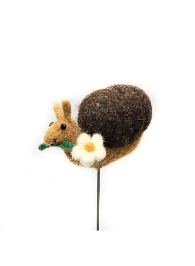 Snail with Daisy Felt on Wire Decoration 167