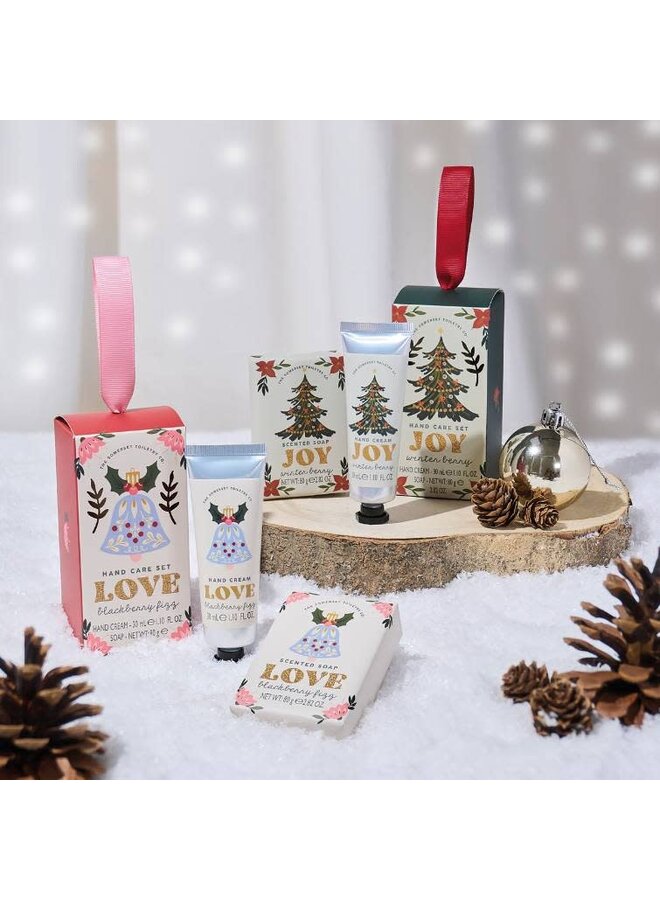 Winter Berry Joy Handcare Set