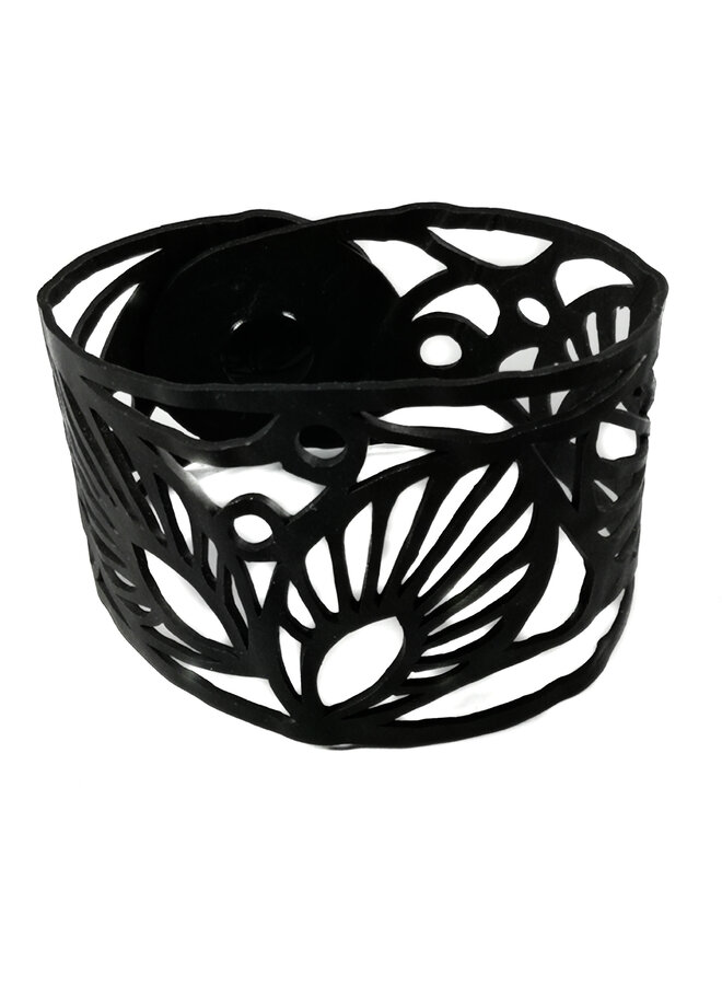 Leaf recycled rubber bracelet Medium 37