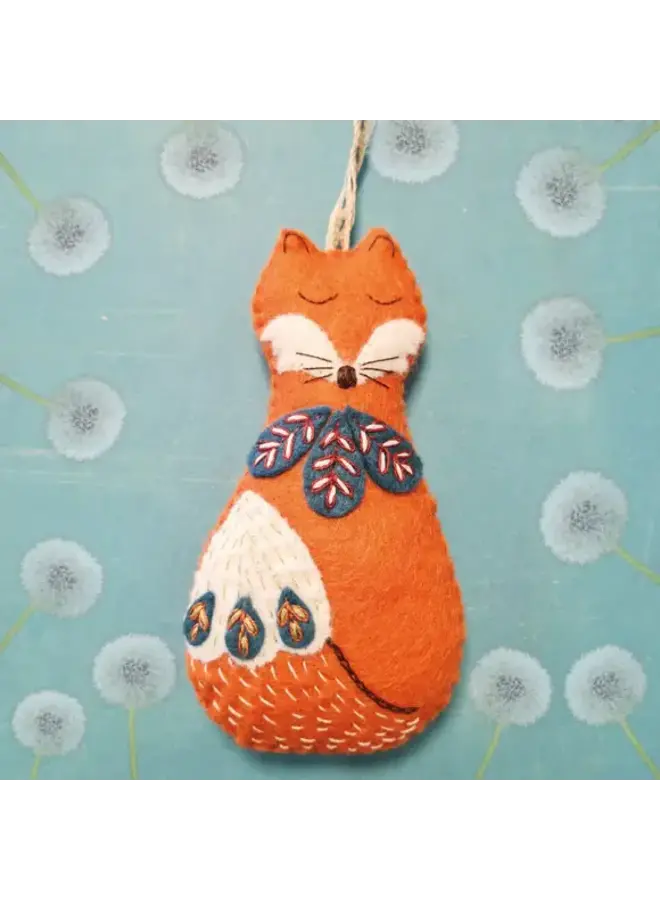 Folk Embroidered Fox Felt Craft Mini Kit