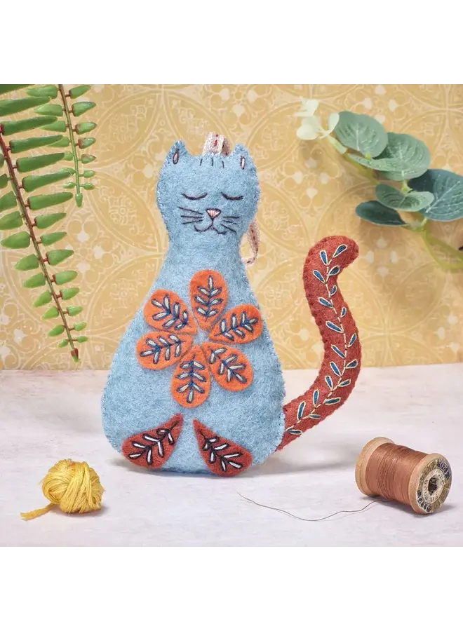 Folk Embroidered Cat Felt Craft Mini Kit