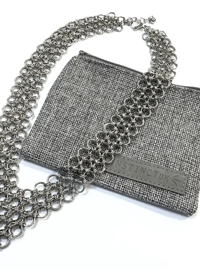 V Chain Maille Armor Halsband 09