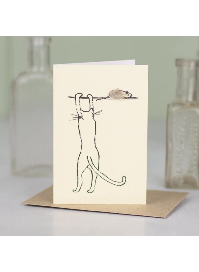 Мини-открытка «Кошка и мышь на подоконнике» 072