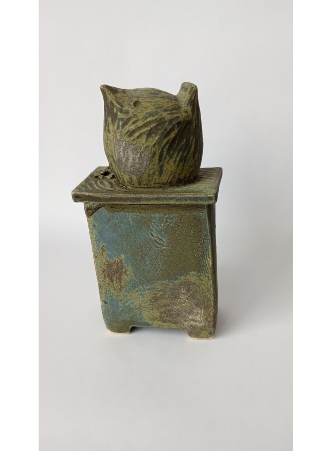 Wren  Secrets Box - stoneware