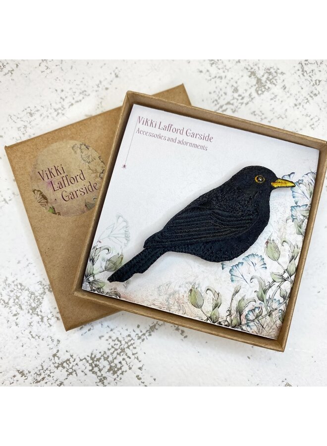 Blackbird beak right brooch 136