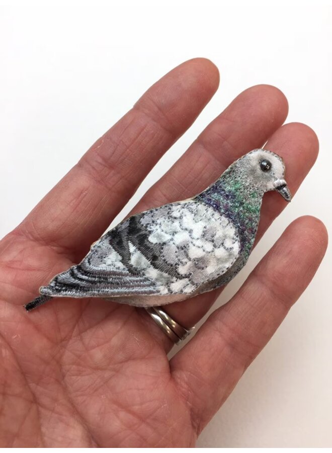 Pigeon brooch 134