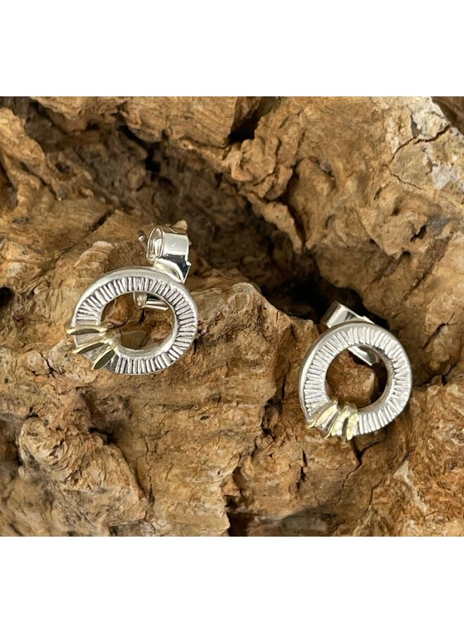 Round Donut  wire wrapped silver & 18ct gold studs  16