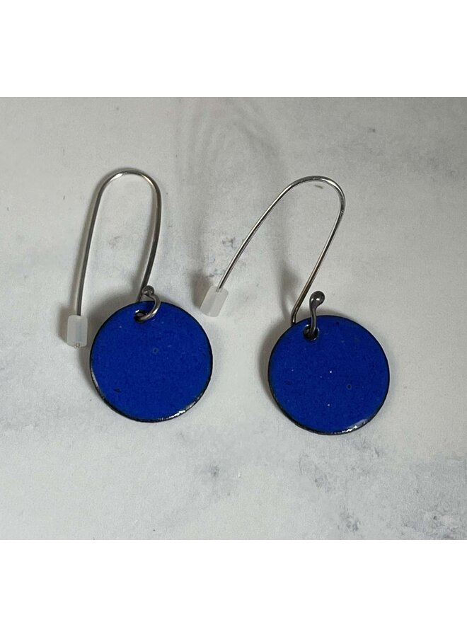 Boucles d'oreilles pendantes rondes en émail bleu cobalt 06