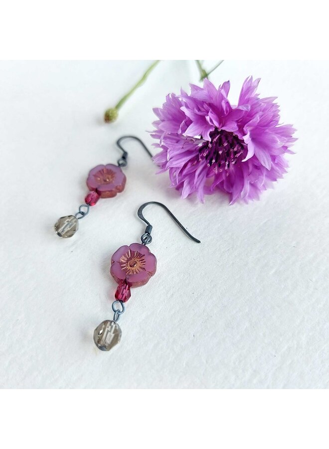 Boucles d'oreilles pendantes en verre violet orchidée de Bohême 67