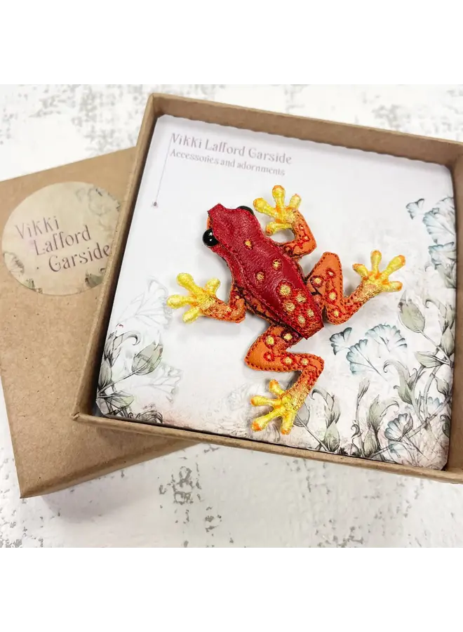 Copy of Dragonfly Embroidered brooch Purple 143