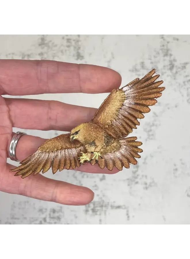 Bestickte Brosche mit Steinadler 146