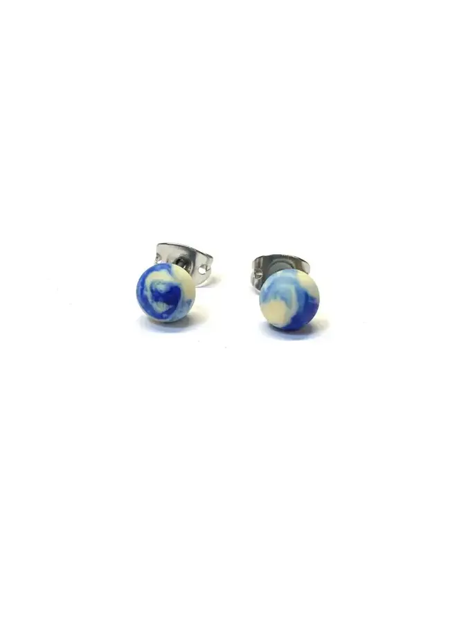 Mini-Ohrstecker aus mattiertem Delfter Glas, handgefertigt, 83