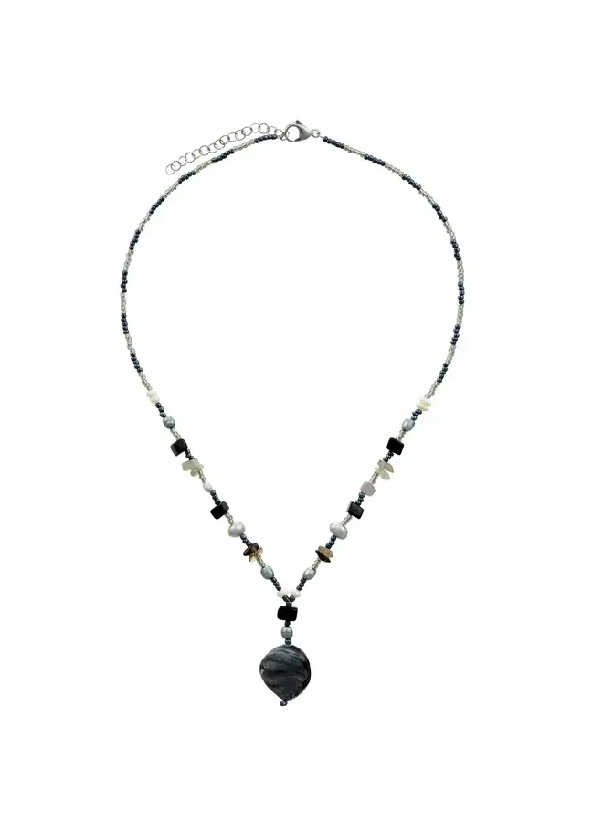 Collar de concha de río, cuarzo ahumado, piedra negra, labradorita, perlas de agua dulce y cuentas de vidrio 197