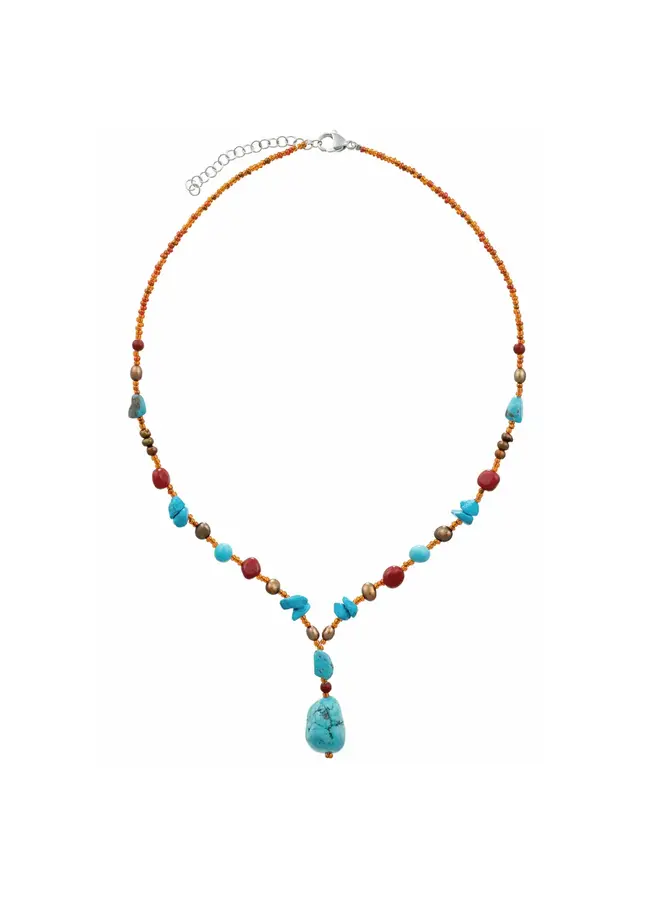 Collier en turquoise stabilisée, howlite, jade, perles d'eau douce et perles de verre 198