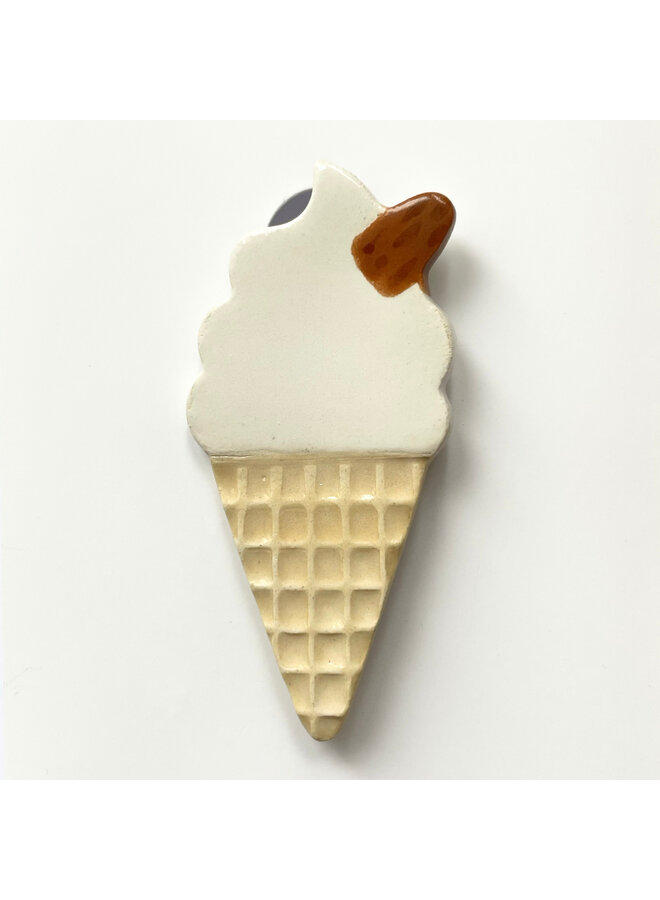 Broche de cerámica Ice Cornet 089