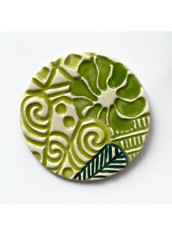 Broche de cerámica texturizada verde 084