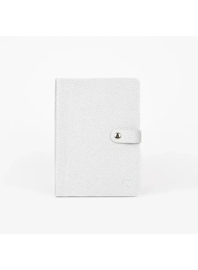 Серебряный веганский блокнот формата А5 с застежкой, линованная бумага 091