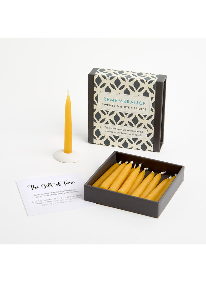 Souvenir - Petite boîte de bougies en cire d'abeille avec support en céramique. 12