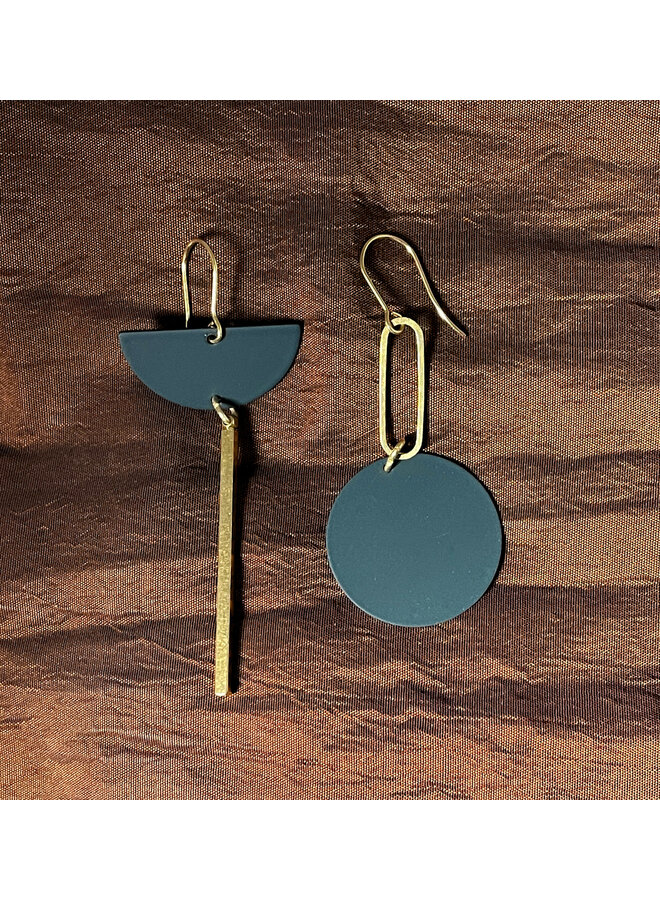 Mismatch statement drop earrings 50