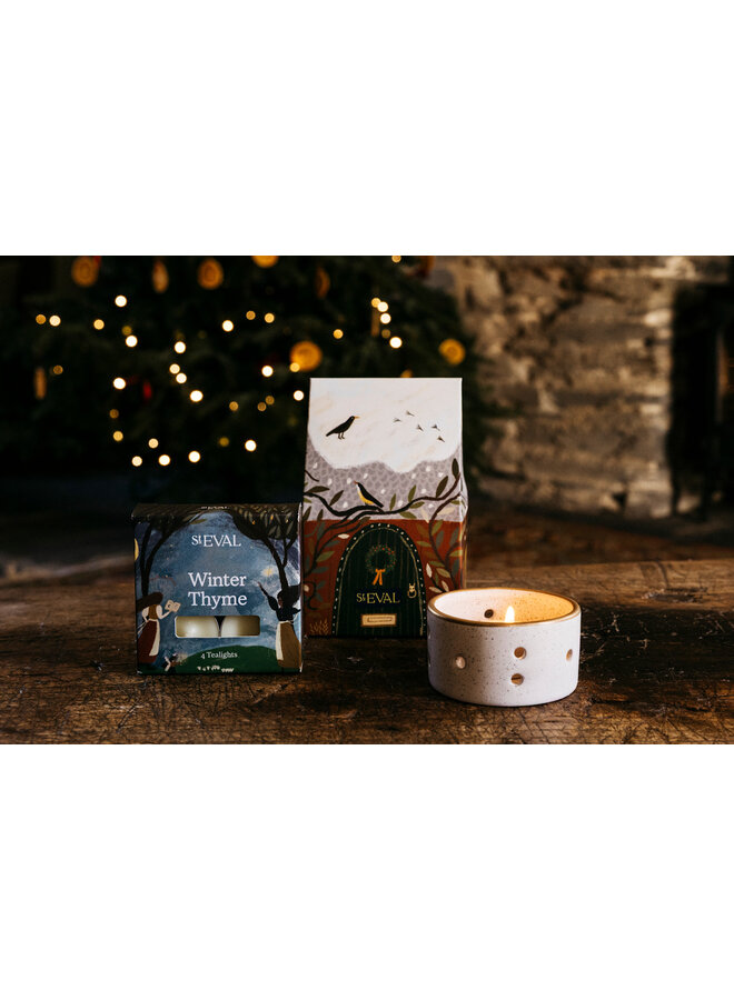 Weihnachtshütte Winter Thymian Kerze 01