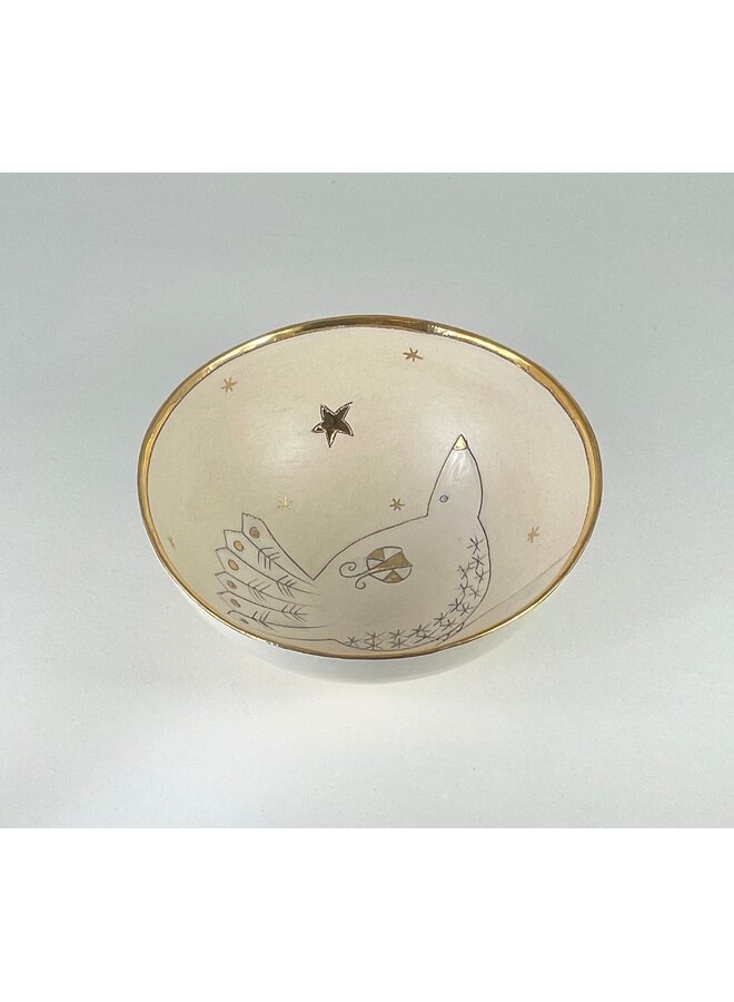 Paloma en una colina con estrellas doradas, cuenco pequeño de cerámica