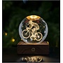 Globe lumineux en cristal ambré pour cycliste