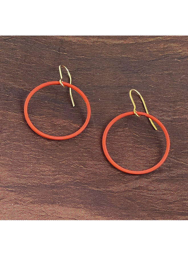 Boucles d'oreilles créoles simples corail 63