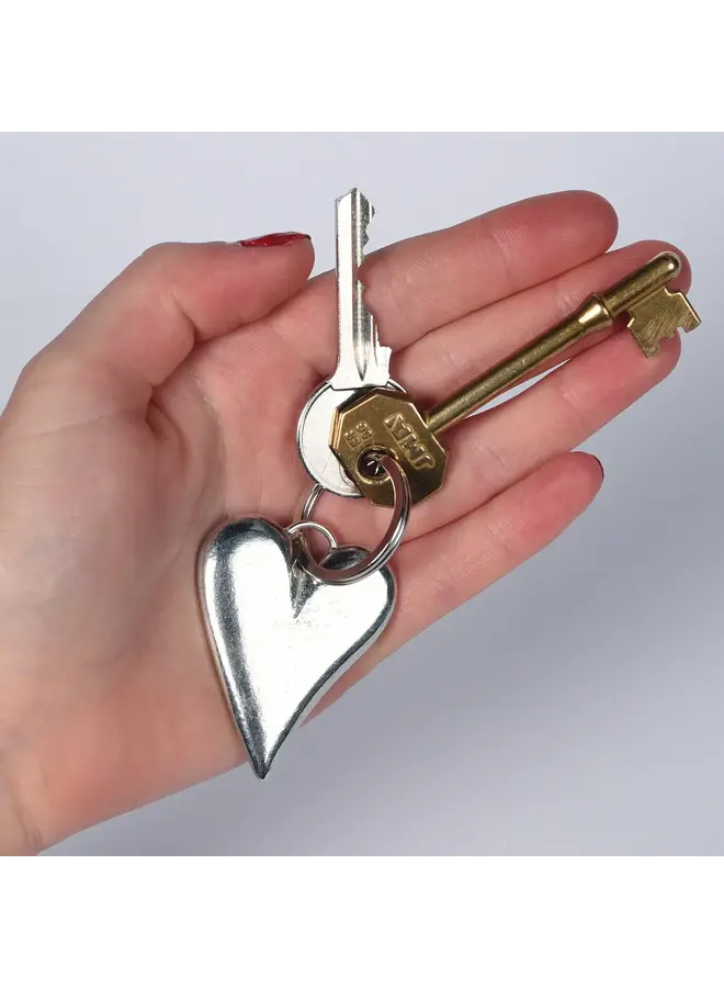 Llavero de peltre con forma de corazón 61