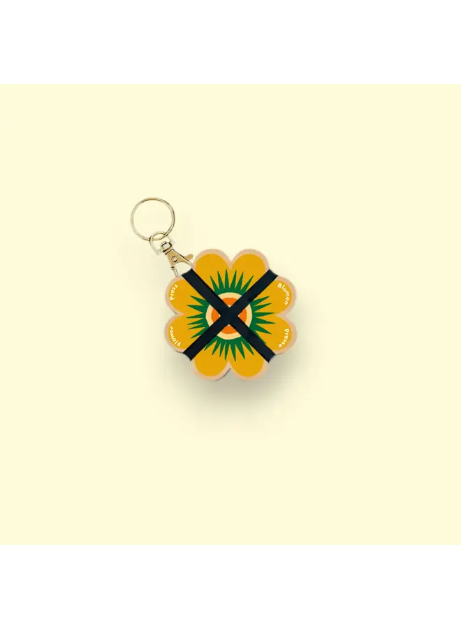 Keyring Flower Press  Green or Yellow 31